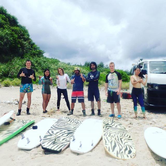 Hotel Tropical Surf House Okinawa Onna Esterno foto
