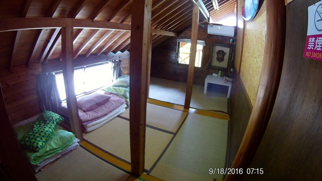 Hotel Tropical Surf House Okinawa Onna Esterno foto