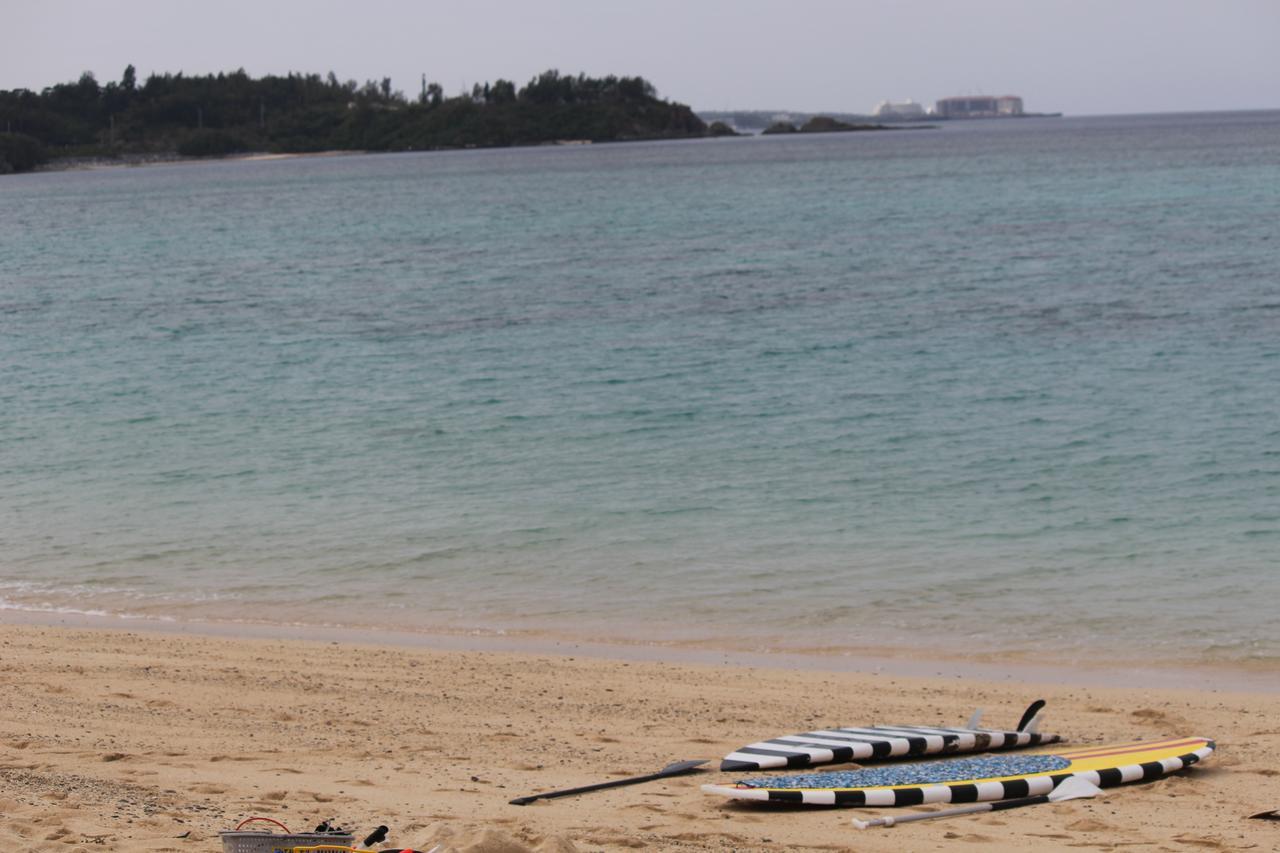 Hotel Tropical Surf House Okinawa Onna Esterno foto