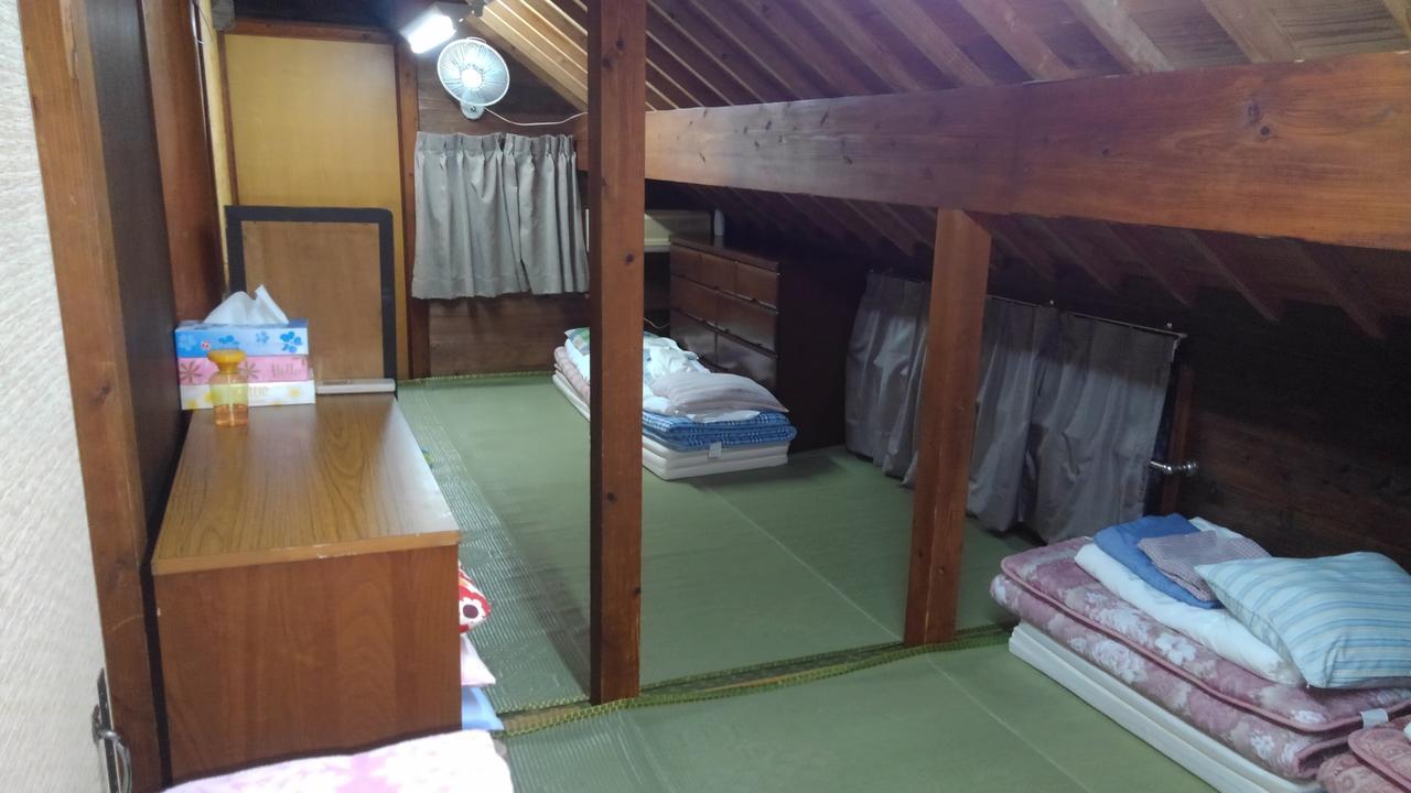 Hotel Tropical Surf House Okinawa Onna Esterno foto