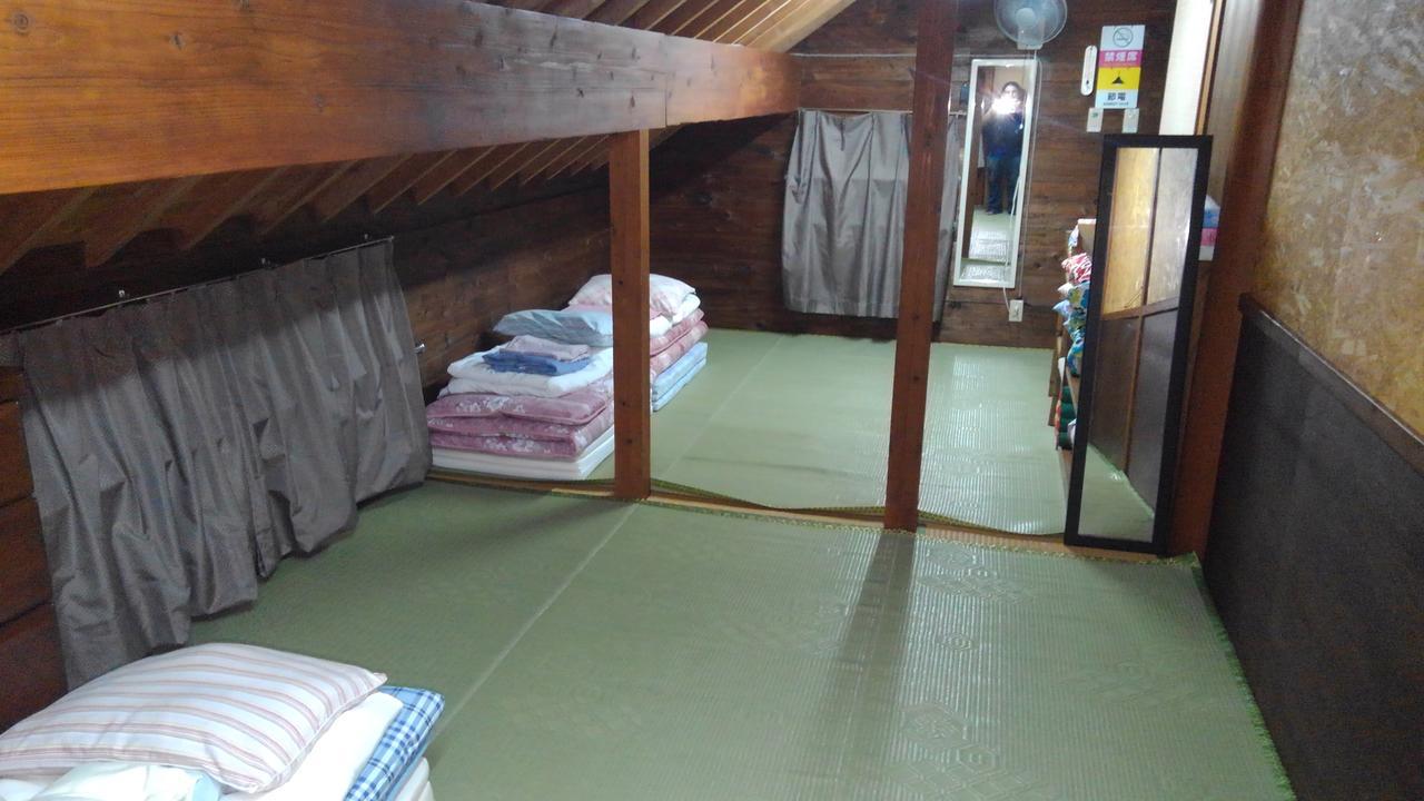 Hotel Tropical Surf House Okinawa Onna Esterno foto